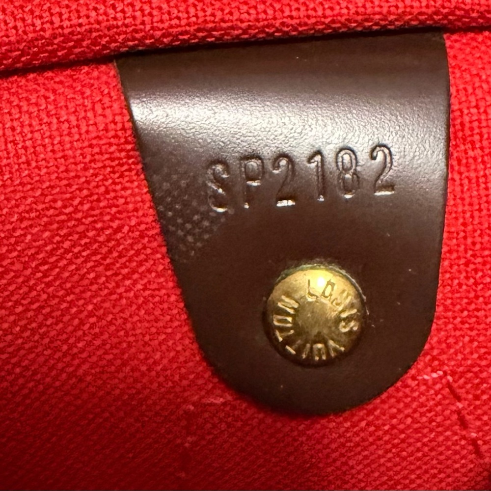 ✨ Authentic Louis Vuitton Speedy 30 Bandoulière – Damier Ebene ✨ - Picture 12 of 15